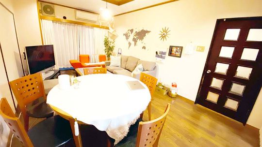 リビング - 【荻窪5万】モダン×安心感で暮らしやすさ抜群のシェアハウス} - ルームシェアルームメイト