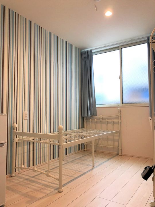 個室 - 初月賃料フリーレント！お友達紹介で5万円キャッシュバック！} - ルームシェアルームメイト