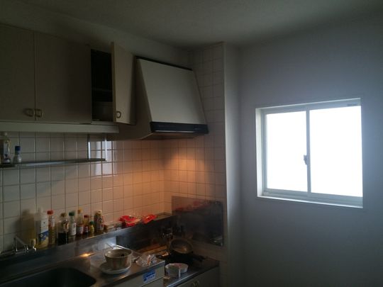 キッチン - 2ldk 鴨宮(駅15分くらい)2.3万} - ルームシェアルームメイト