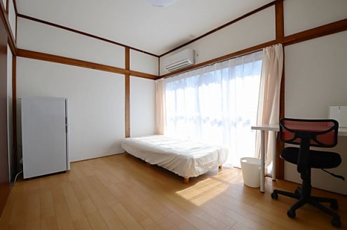 個室 - ★人気の柴又！冷蔵庫付き6畳個室・女性限定シェアハウス・22,000円～★} - ルームシェアルームメイト