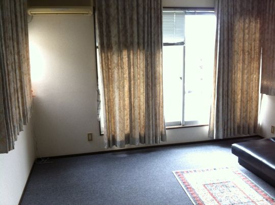 個室 - 三鷹市、ICUより数分、閑静な住宅地の3LDK} - ルームシェアルームメイト