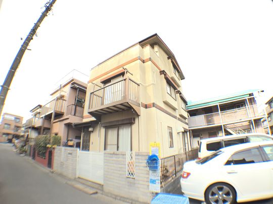 その他 - 【3月中お申し込みの方限定で初月賃料を半額または家具（クローゼットor机イスセット）が選べるキャンペーンを実施中です♪】蕨駅徒歩11分女性専用シェアハウスで新生活を始めてみて下さい♪} - ルームシェアルームメイト