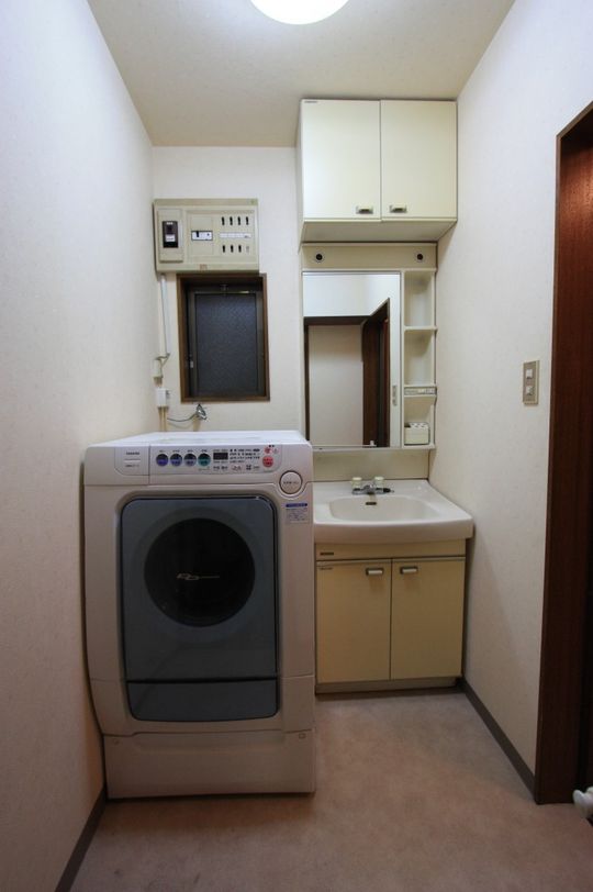 その他 - シングルマザーのシェアハウス} - ルームシェアルームメイト