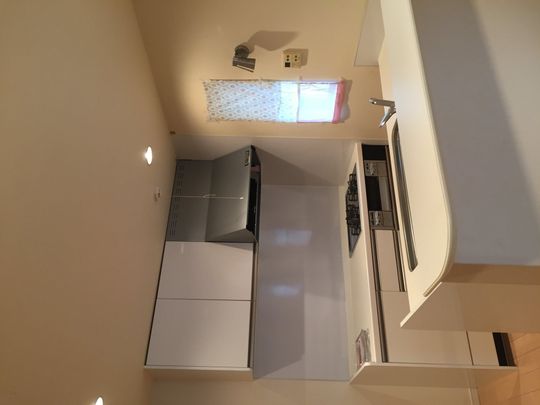 キッチン - 10/20募集開始★初月2万円キャンペーン開始！西日暮里駅徒歩７分シェアハウス！} - ルームシェアルームメイト