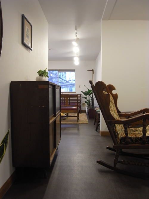 リビング - 女性限定のシェアハウス☆102号室☆} - ルームシェアルームメイト