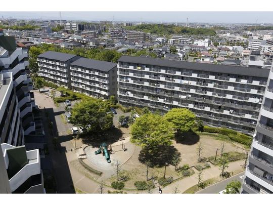 眺望 - 3LDK　ルームメイト募集！（横浜市都筑区センター南駅徒歩８分）} - ルームシェアルームメイト