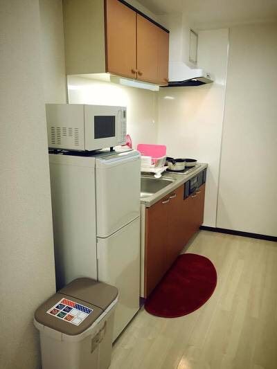 キッチン - 【初月家賃+光熱費0円！】★西武新宿線「上石神井駅」★　家賃35,000円　シェアハウス入居者募集！} - ルームシェアルームメイト