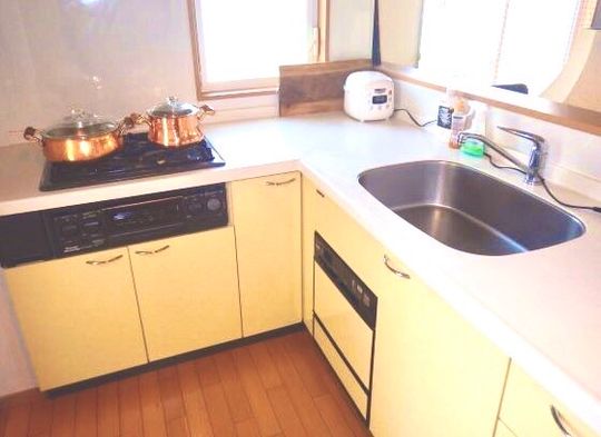 キッチン - 4/19~☆即日入居可能☆家賃￥44,000光熱費共益費込み} - ルームシェアルームメイト