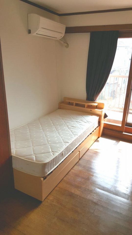 個室 - 【日吉駅】★フリーランスの集うシェアハウス★} - ルームシェアルームメイト