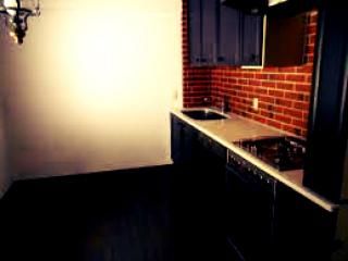 キッチン - 防音室付き物件でルームメイト募集！} - ルームシェアルームメイト