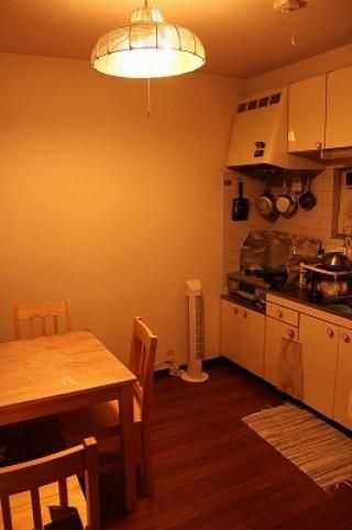 キッチン - 渋谷から最寄り駅まで15分　7畳個室35000円} - ルームシェアルームメイト