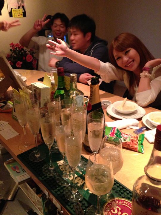 ダイニング - 大宮駅徒歩５分ショットバー時間貸し１h￥３０００〜} - ルームシェアルームメイト