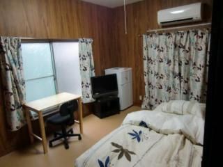 個室 - 自転車無料貸出し！ＪＲ総武線「新小岩駅」自転車６分の一軒家鍵付個室！} - ルームシェアルームメイト