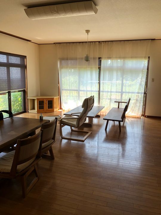 キッチン - 田舎暮らし　絶景　豪邸} - ルームシェアルームメイト