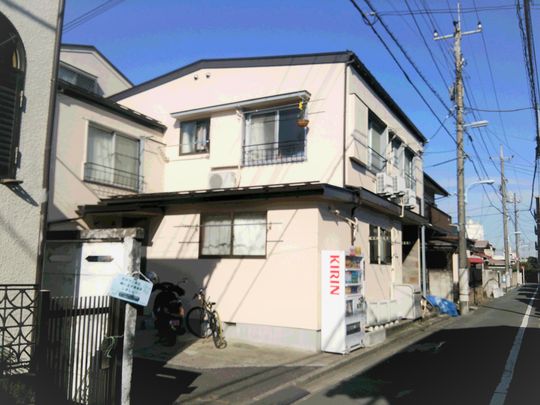 建物 - 中野駅徒歩11分・高円寺駅徒歩8分　ワンランク上の安心快適物件！} - ルームシェアルームメイト