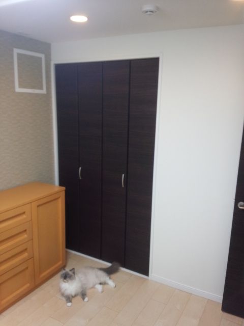 個室 - 新横浜駅から徒歩11分  女性のみ募集中です。} - ルームシェアルームメイト