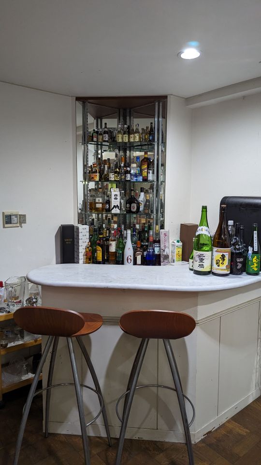 リビング - 【急募！】JR阿佐ヶ谷駅徒歩3分 広々としたリビングのある個室型ルームシェア} - ルームシェアルームメイト