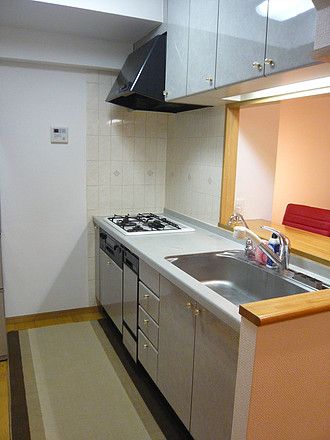 キッチン - ラスト一部屋！横浜駅 徒歩7分 ベイクォーター裏手 少人数女性専用シェアハウス} - ルームシェアルームメイト