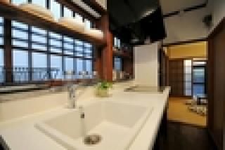 キッチン - 戸越商店街すぐ！　レトロな一軒家シェアハウスです} - ルームシェアルームメイト