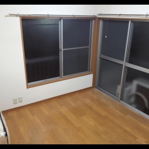 個室 - 【代々木上原駅より徒歩7分の好立地】閑静な住宅街に建つ一軒家} - ルームシェアルームメイト