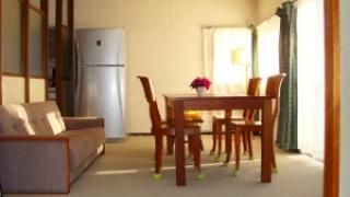 リビング - 女性専用、高田馬場駅徒歩７分} - ルームシェアルームメイト