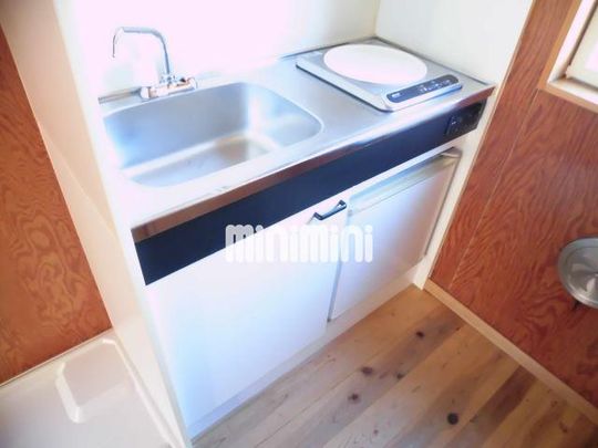 キッチン - ロフト貸し出し} - ルームシェアルームメイト