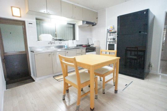 キッチン - 女性専用個室35800円〜横浜2分!新横浜8分!最寄り駅までは5分!いわずもがな通勤通学がラクラク(^^♪} - ルームシェアルームメイト