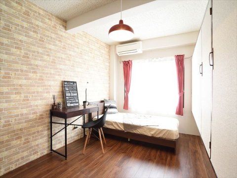 個室 - ビジネスマンにおすすめ物件!} - ルームシェアルームメイト