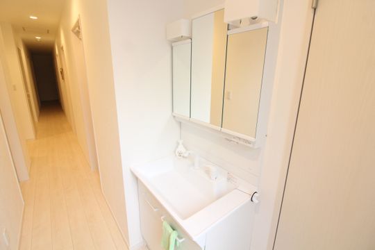 その他 - 【6.7.8月限定】家賃初月半額キャンペーン！高井戸駅徒歩6分の男性専用シェアハウス} - ルームシェアルームメイト