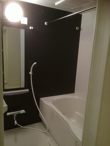 風呂 - 南砂町駅徒歩5分　女性専用　少人数3名　鍵付6畳個室です！} - ルームシェアルームメイト