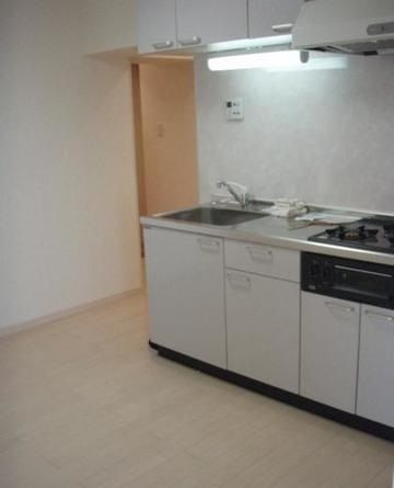 キッチン - 日比谷線三ノ輪　シェアハウス　38000円 女性のみ} - ルームシェアルームメイト