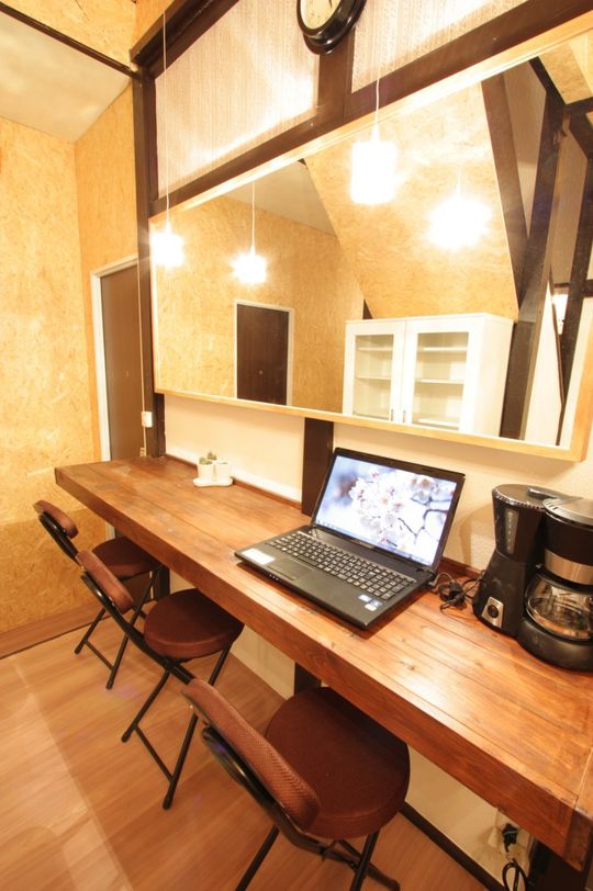 リビング - ◇池袋駅徒歩12分◇完全個室◇初期費用は家賃＋２万円のみ◇ドン・キホーテも徒歩6分} - ルームシェアルームメイト