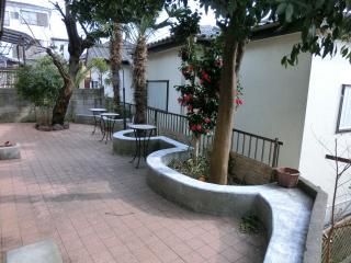 ベランダ - 池袋から電車で13分　庭付き女性限定シェアハウス　即入居可！} - ルームシェアルームメイト