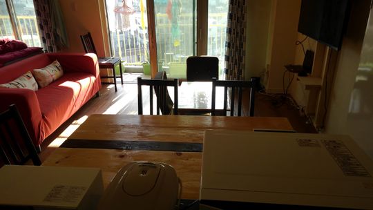 リビング - 京急弘明寺からバスで10分} - ルームシェアルームメイト