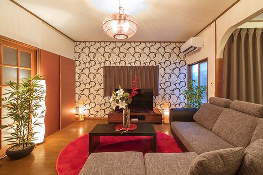 リビング - 新宿まで11分 3万円代☆　シェアする人を募集しています！} - ルームシェアルームメイト