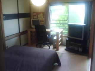 リビング - ２ヶ月間アパートをまるごとお貸しします！} - ルームシェアルームメイト