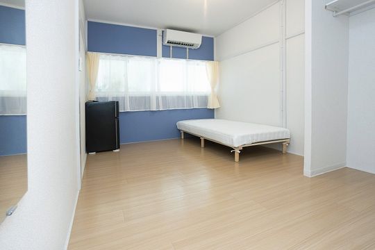 個室 - 2026年11月NEW OPEN！池袋駅まで約9分◎2駅利用可（練馬高野台駅・石神井公園駅）女性8名限定鍵付き個室41,800円～♫初月家賃無料！ネット無料でテレワークもOK！家具家電付きの小規模シェアハウス（練馬区）} - ルームシェアルームメイト