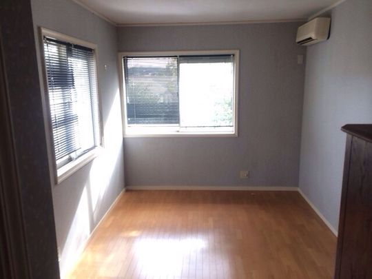 個室 - 湘南海岸で海から徒歩８分格安で！！} - ルームシェアルームメイト