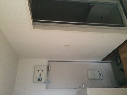 玄関 - 2ldk 鴨宮(駅15分くらい)2.3万} - ルームシェアルームメイト