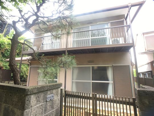 建物 - ブリーズ汐入　駅徒歩4分　女性専用シェアハウス} - ルームシェアルームメイト