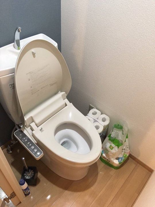 トイレ - リバ邸チャレンジ} - ルームシェアルームメイト