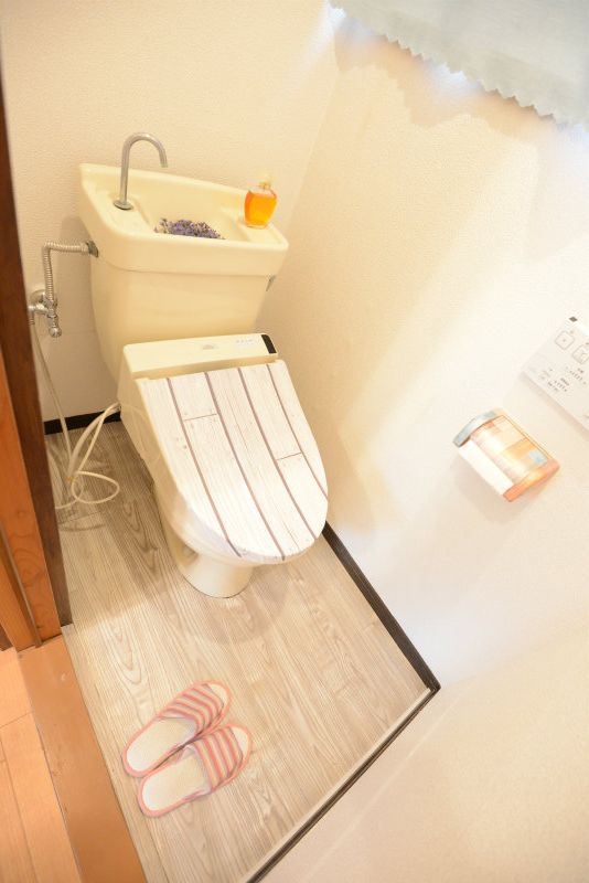 トイレ - 【現在、B棟リフォーム中！　７月末～8月完成予定！】} - ルームシェアルームメイト