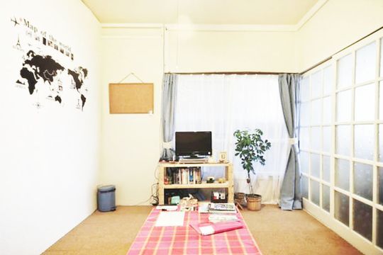 ダイニング - Only showing me your passport, no deposit, no surety, no utility costs,} - ルームシェアルームメイト