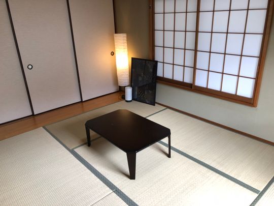 個室 - 【外国人大歓迎】京王井の頭線「浜田山」カフェ好きさんで繋がるシェアハウス　《全部屋寝具付き》} - ルームシェアルームメイト