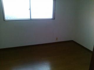 個室 - 江戸川区　２万円～　一軒家のシェアです♪} - ルームシェアルームメイト