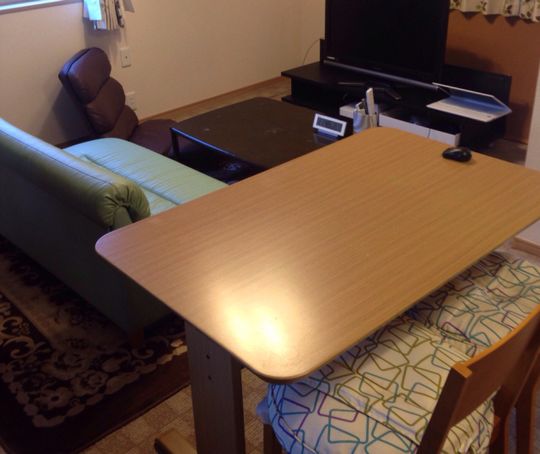 リビング - 個室★最寄駅が東京横浜まで15分☆女性専用} - ルームシェアルームメイト