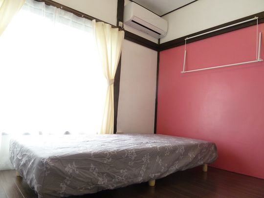 個室 - 【女性限定】静かで落ち着ける生活環境。♪町田のシェアハウス＜31,800円＞♪} - ルームシェアルームメイト