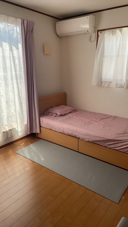 個室 - 女性限定（コミコミ３.５万円）} - ルームシェアルームメイト