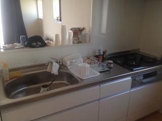 キッチン - 丸ノ内線　東高円寺駅　新築人気の南向き広め8畳入居可} - ルームシェアルームメイト