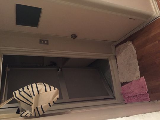 シャワー - 東京池袋駅近ルームシェア募集} - ルームシェアルームメイト